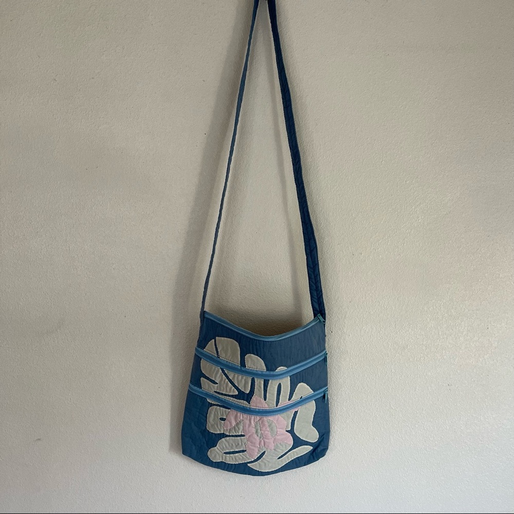Hawaiian quilt messenger bag